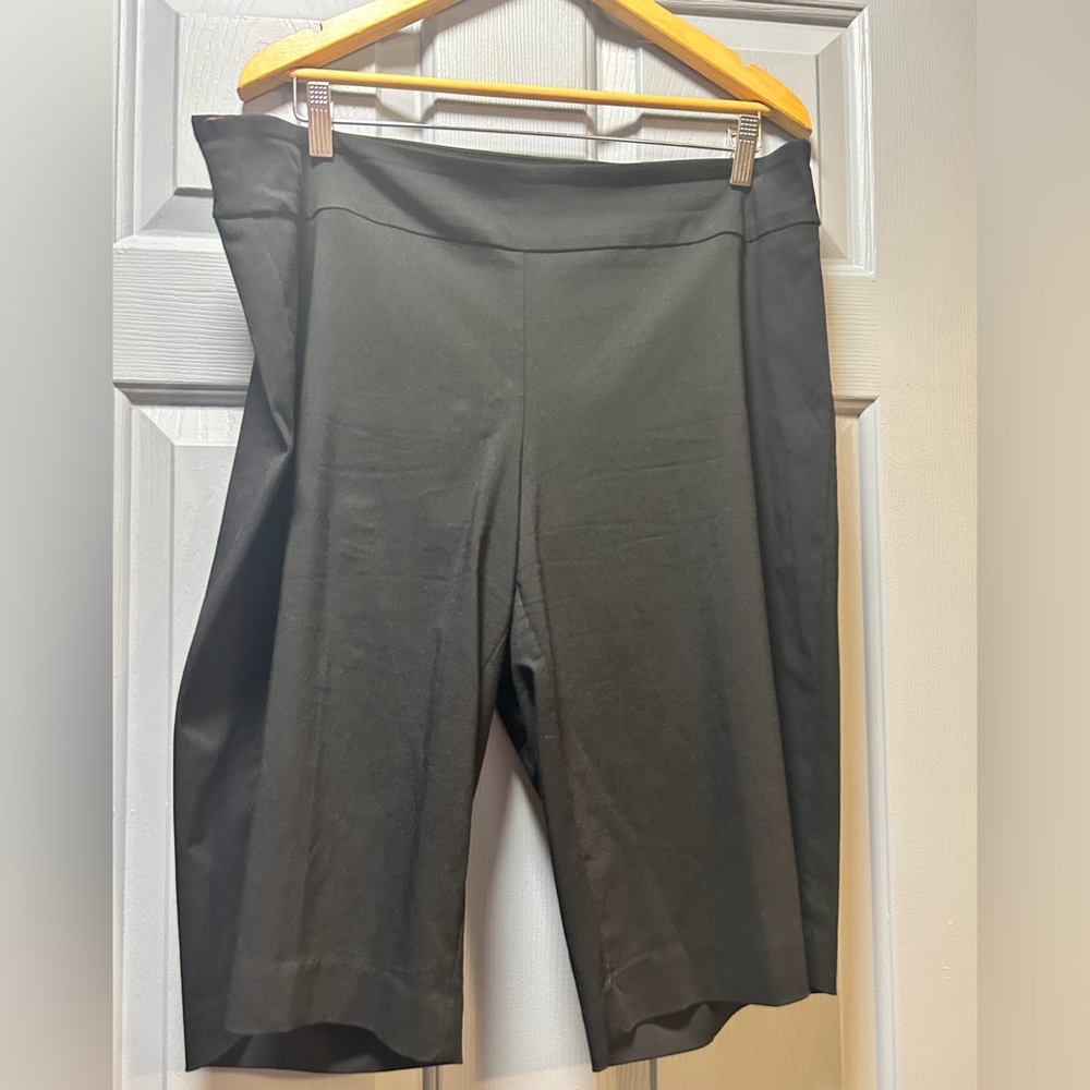 Cropped Black Pants